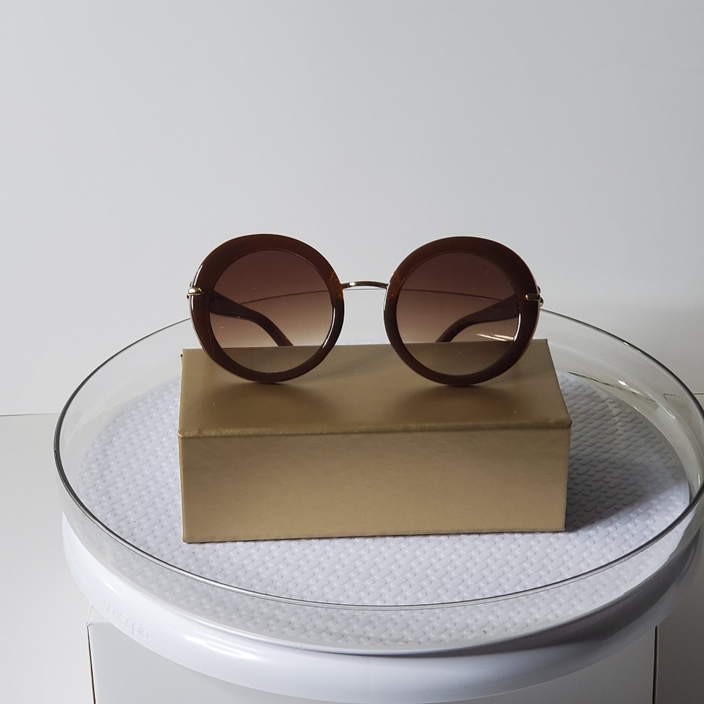 Elegant Brown Round Sunglasses